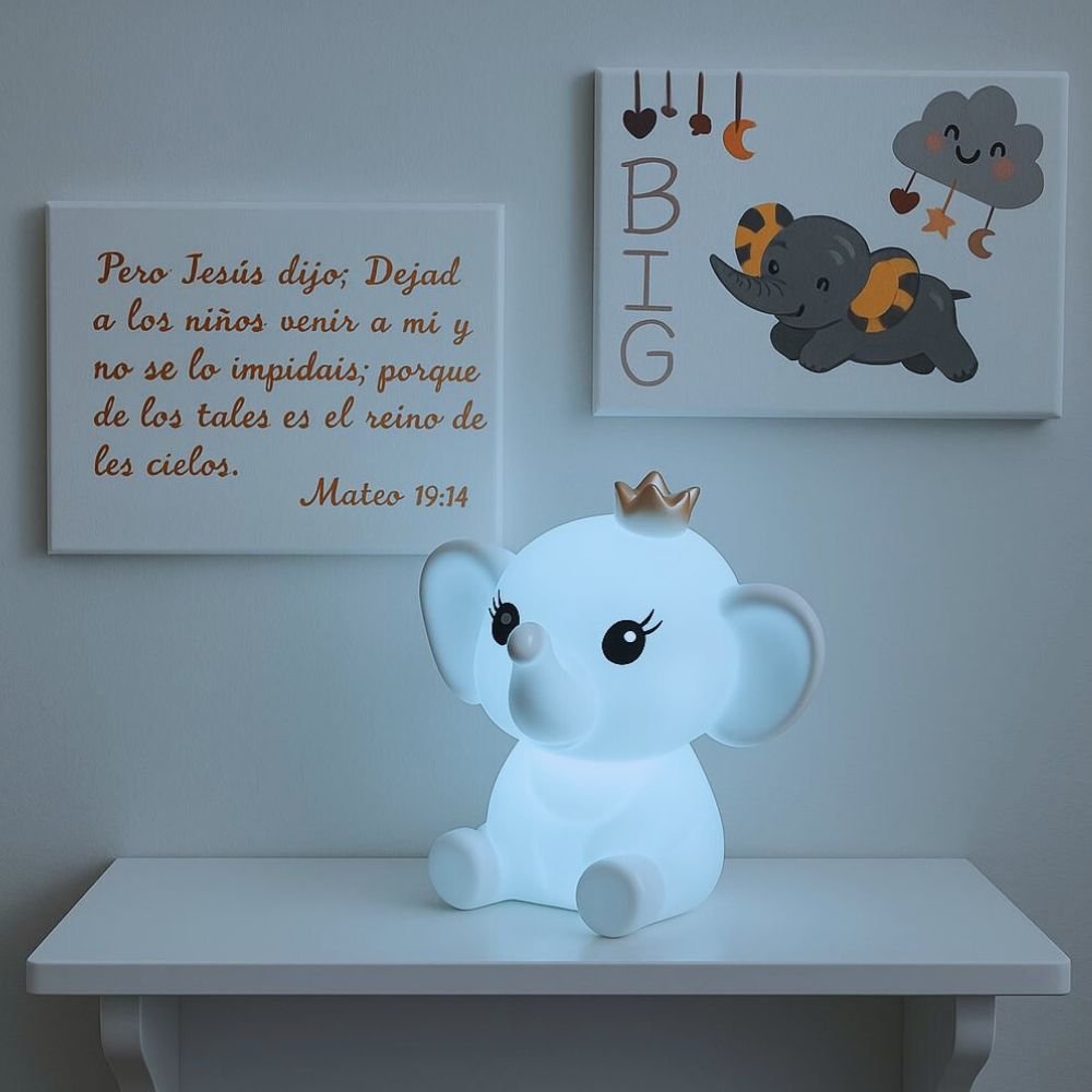 Lampara de noche diseño elefante, perfecta luz nocturna para el sueno de un bebe.