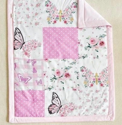 edredon mariposa rosado